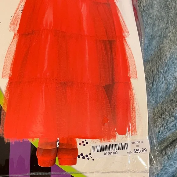 Spirit Red Long Sleeve Dress with Veil - Picture 5 of 6